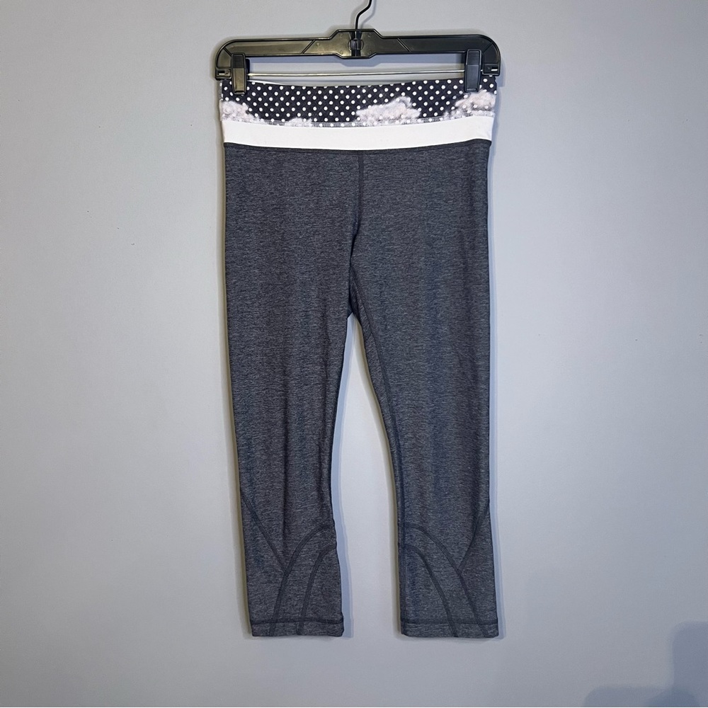Lululemon Crop Leggings‎ Gray Size 6